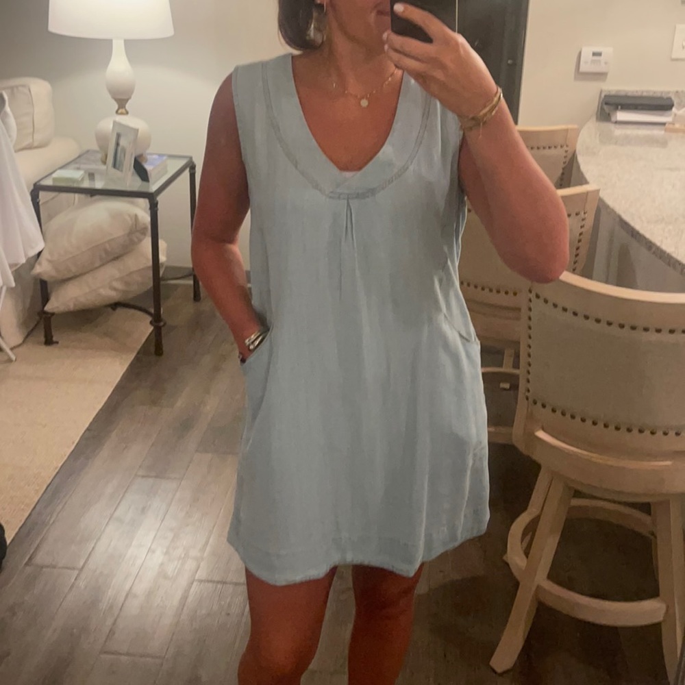 Size small light denium Karlie dress with pockets!